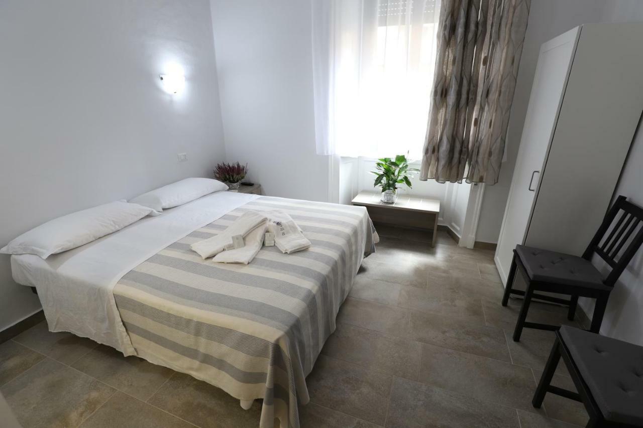 Albergo Leonardo Da Vinci Milan Bagian luar foto